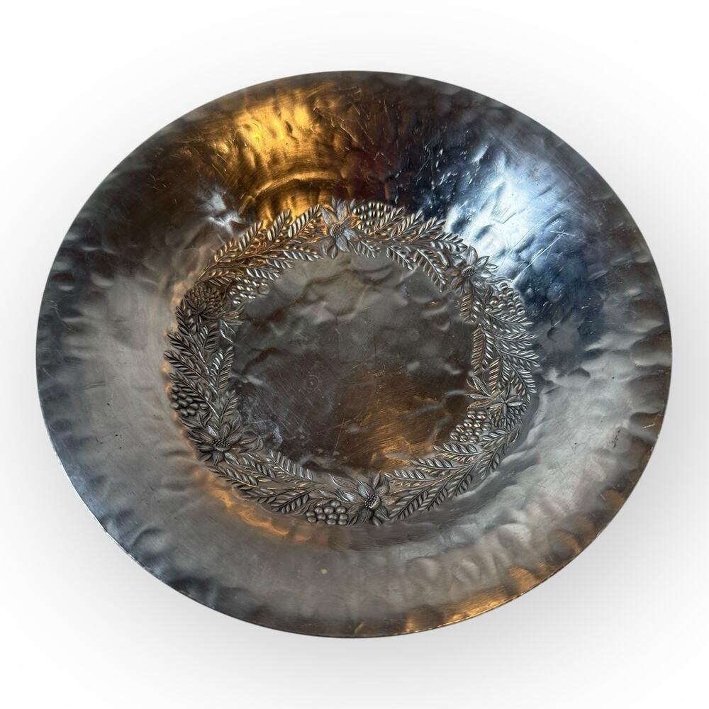 Vintage‎ Hand Hammered Metal Bowl Signed Artist Mark Floral Wreath 7.5”